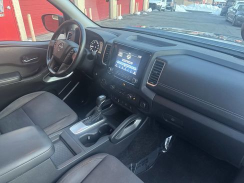Used 2022 Nissan Frontier SV image 23