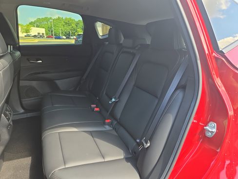 New 2025 Nissan Murano SL image 16