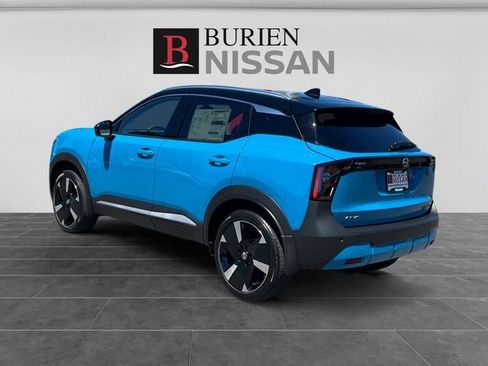 New 2026 Nissan Kicks SR w/ SR Premium Package AWD/4WD image 3