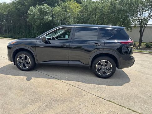 Certified 2025 Nissan Rogue SV AWD/4WD image 15