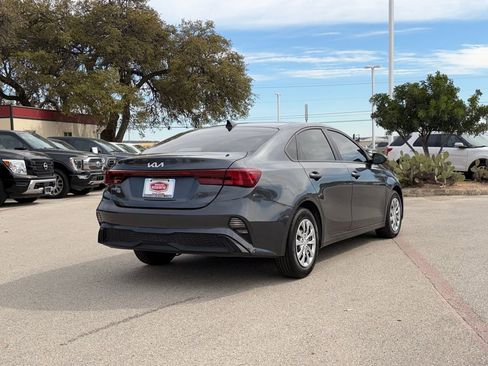 Used 2023 Kia Forte LX FWD image 5