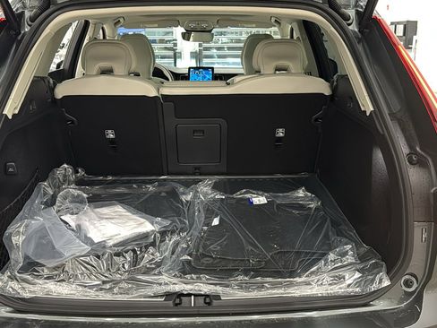 New 2026 Volvo XC60 B5 Ultra w/ Climate Package AWD/4WD image 29