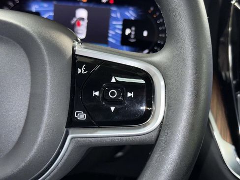 Used 2023 Volvo S60 B5 Plus w/ Climate Package FWD image 29