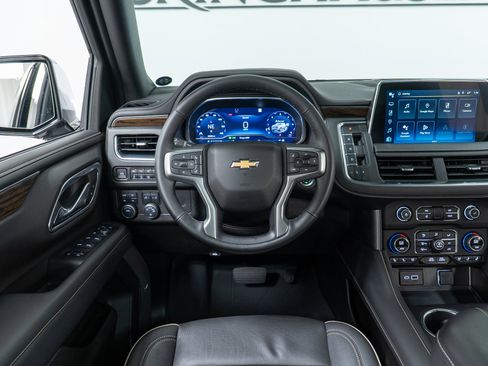 Used 2023 Chevrolet Tahoe Premier w/ Premium Package 2 image 17