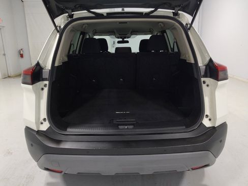 Used 2023 Nissan Rogue S AWD/4WD image 29