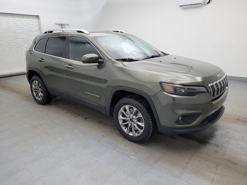 Used 2019 Jeep Cherokee Latitude Plus w/ Cold Weather Group image 11