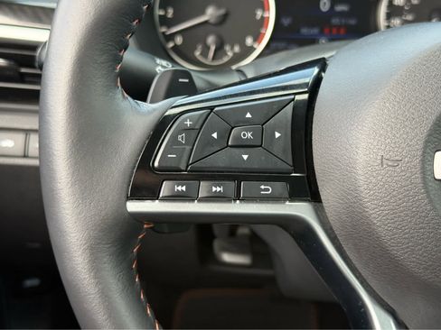 Used 2023 Nissan Altima 2.0 SR FWD image 32