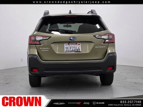 Used 2023 Subaru Outback Premium AWD/4WD image 6