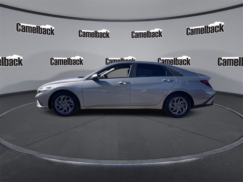 Certified 2024 Hyundai Elantra SEL image 4