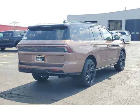 New 2026 Lincoln Navigator Black Label AWD/4WD image 4