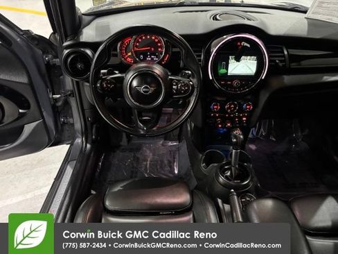 Used 2019 MINI Cooper S w/ Signature Upholstery Package FWD image 27