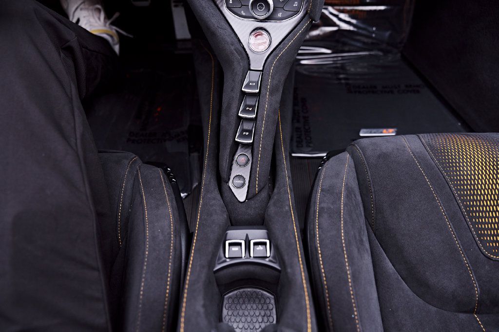 Used 2022 McLaren 765LT RWD image 90