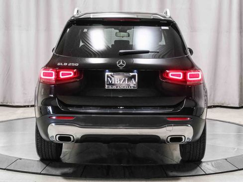 Certified 2023 Mercedes-Benz GLB 250 image 3