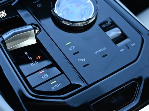 New 2026 BMW 530i w/ M Sport Package image 19