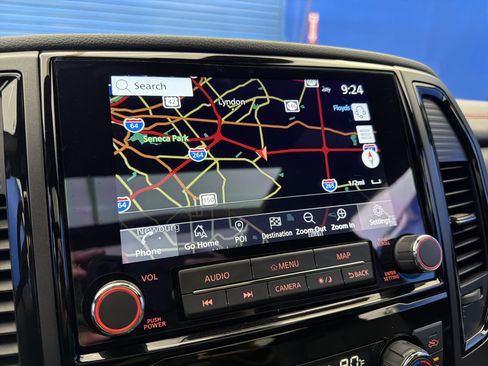 Used 2023 Nissan Titan PRO-4X w/ Pro-4x Convenience Package image 21