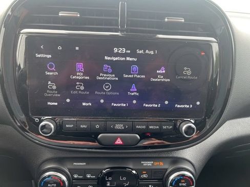 Used 2023 Kia Soul S FWD image 5