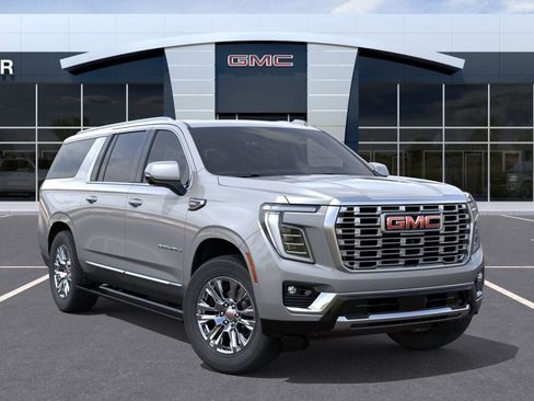 New 2026 GMC Yukon XL Denali w/ Sun & Power Step Package AWD/4WD image 7