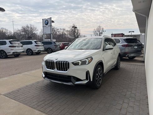 New 2026 BMW X1 xDrive28i w/ Convenience Package image 3