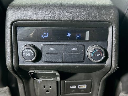 Used 2020 GMC Acadia SLT image 28