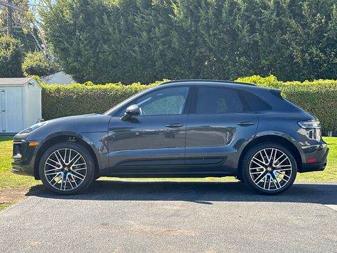 Used 2026 Porsche Macan AWD/4WD image 2