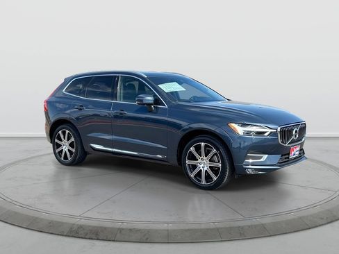 Used 2020 Volvo XC60 T6 Inscription w/ Protection Package Premier AWD/4WD image 2