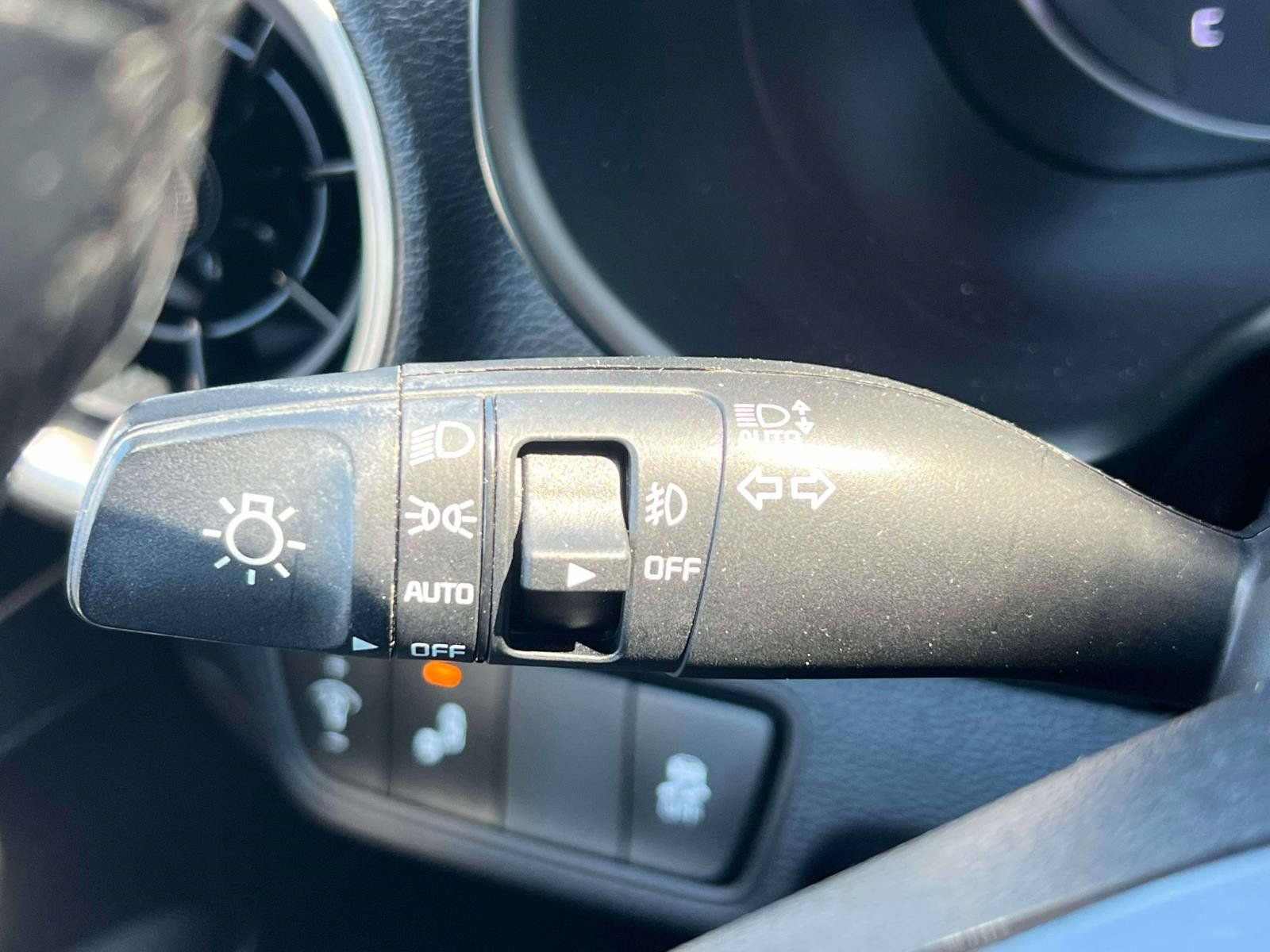 Used 2024 Kia Forte GT-Line FWD image 11