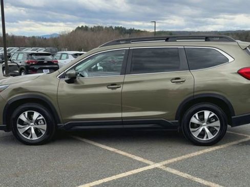 Used 2025 Subaru Ascent Premium AWD/4WD image 5