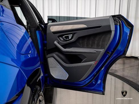 Used 2024 Lamborghini Urus S AWD/4WD image 50