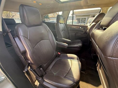 Used 2014 Buick Enclave Leather image 25