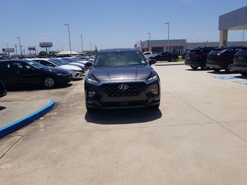 Used 2020 Hyundai Santa Fe SEL FWD image 2