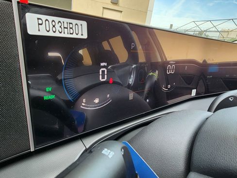 New 2026 Hyundai Santa Fe SE image 12