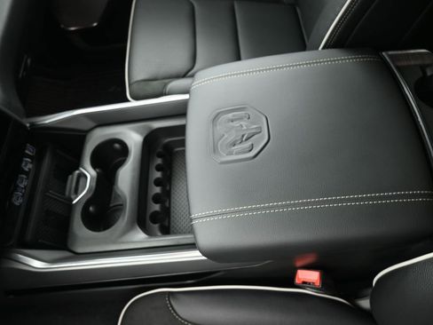 New 2026 RAM 1500 Laramie AWD/4WD image 4