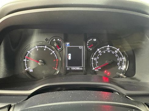 Used 2021 Toyota 4Runner SR5 AWD/4WD image 20