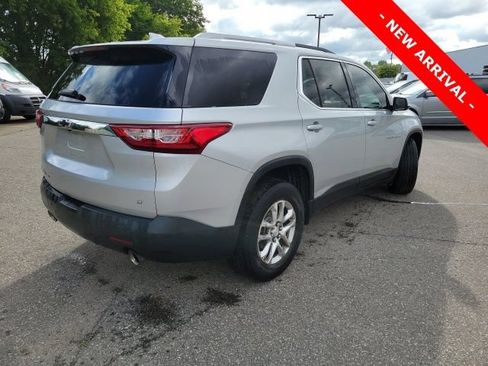 Used 2018 Chevrolet Traverse LT AWD/4WD image 3