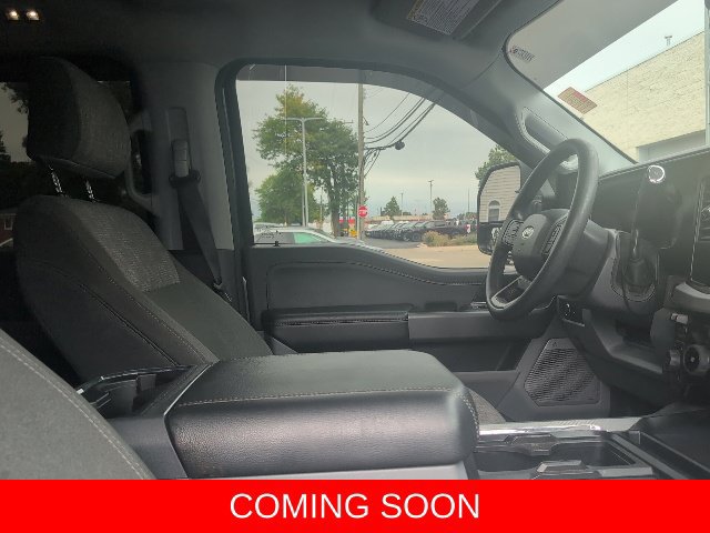 Used 2024 Ford F250 XLT w/ Black Appearance Package AWD/4WD image 10