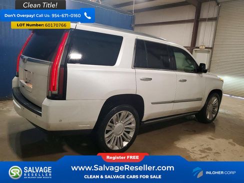 Used 2019 Cadillac Escalade Platinum RWD image 4