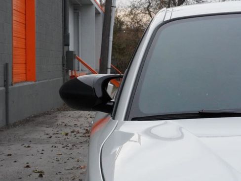 Used 2011 BMW 1 Series M image 38