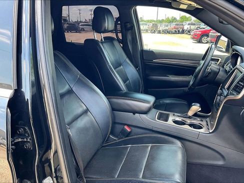 Used 2017 Jeep Grand Cherokee Limited w/ Luxury Group II RWD image 30
