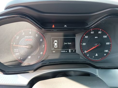 Used 2024 Chevrolet Trax RS w/ Driver Confidence Package image 17