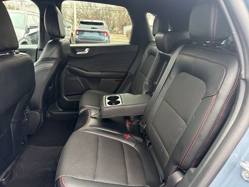 Used 2025 Ford Escape ST-Line Elite image 16