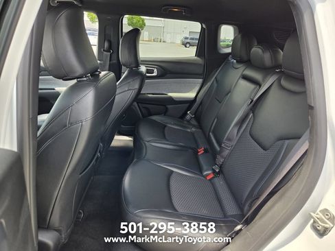 Used 2024 Jeep Compass Latitude AWD/4WD image 10