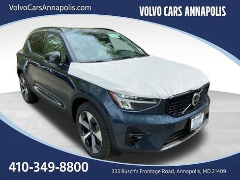 New 2026 Volvo XC40 B5 Plus w/ Climate Package AWD/4WD image 1