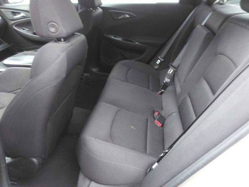 Used 2024 Chevrolet Malibu LT image 7