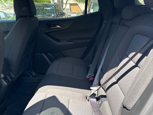 Used 2026 Chevrolet Equinox LT FWD image 3