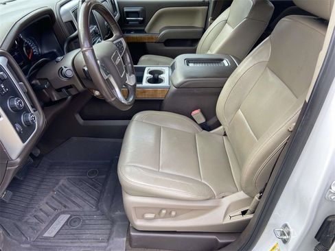 Used 2018 GMC Sierra 1500 SLT image 16