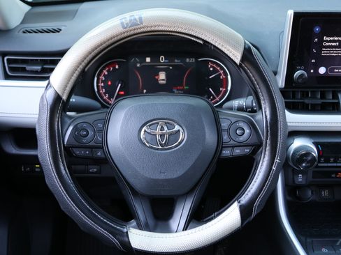 Used 2024 Toyota RAV4 XLE w/ Convenience Package FWD image 14