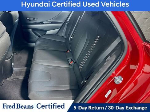 Certified 2025 Hyundai Elantra Sport image 17