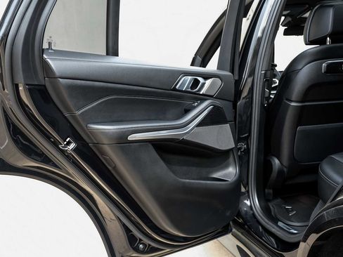 Used 2026 BMW X5 xDrive50e w/ M Sport Package image 45