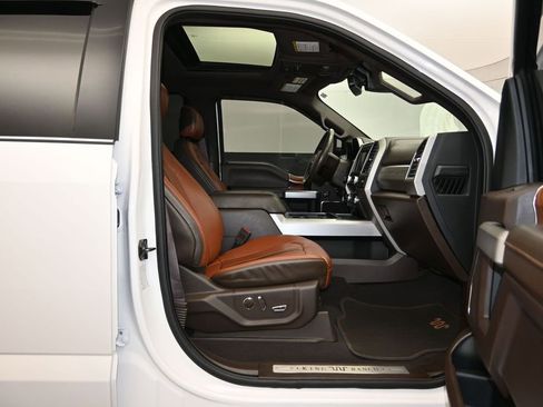 Used 2019 Ford F350 King Ranch w/ Tow Technology Bundle AWD/4WD image 27