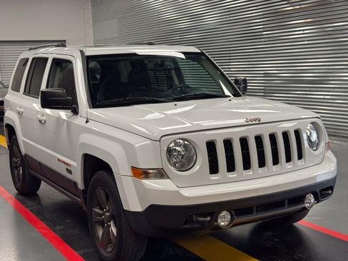 Used 2016 Jeep Patriot 75th Anniversary w/ Power Value Group AWD/4WD image 7